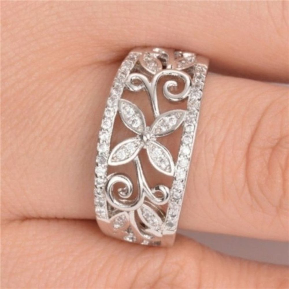 New 925 Silver White Sapphire Ring - Picture 1 of 3